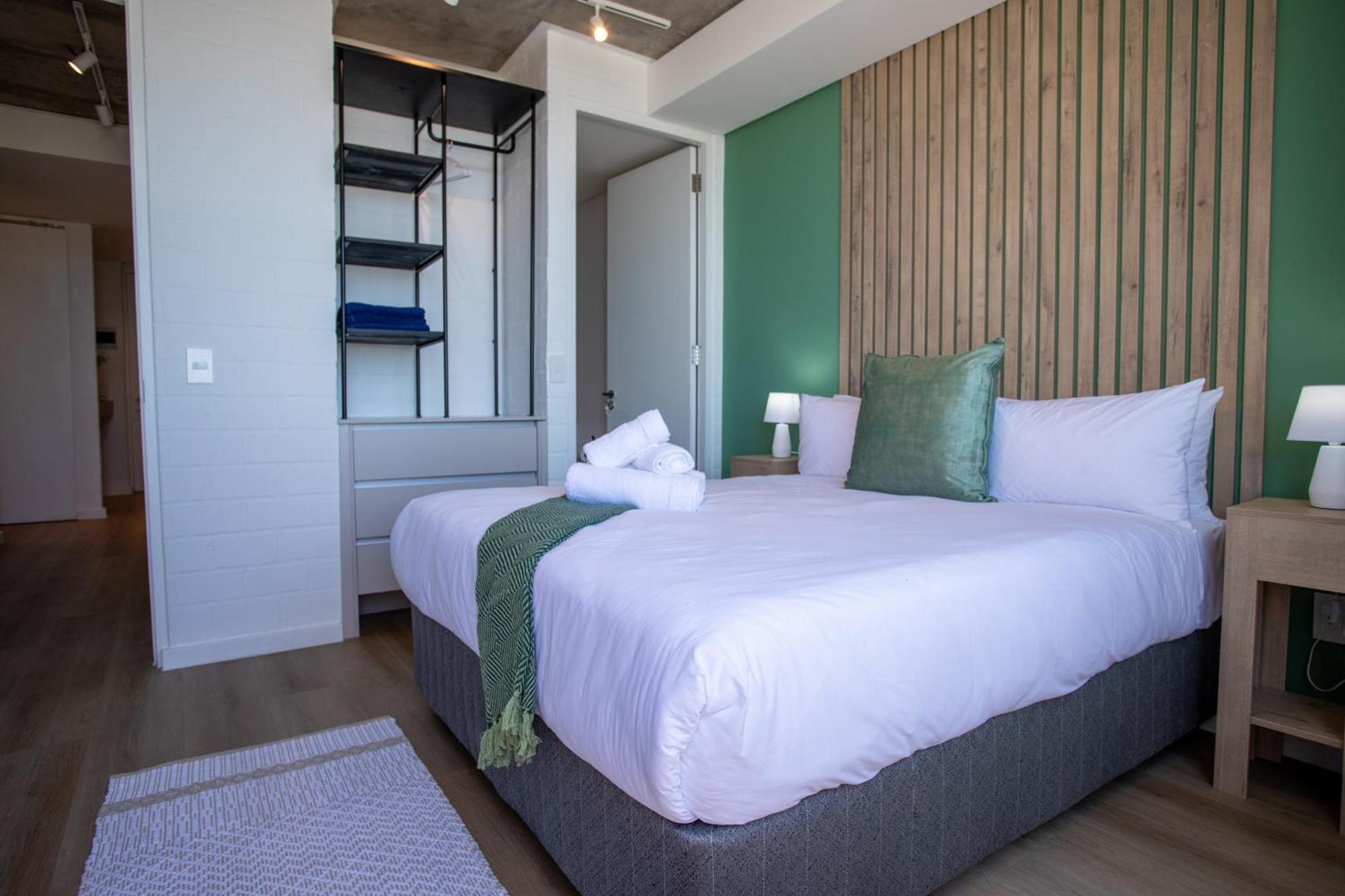 Eighty2 On M Luxury Ocean View Apartment Cape Town Exterior photo