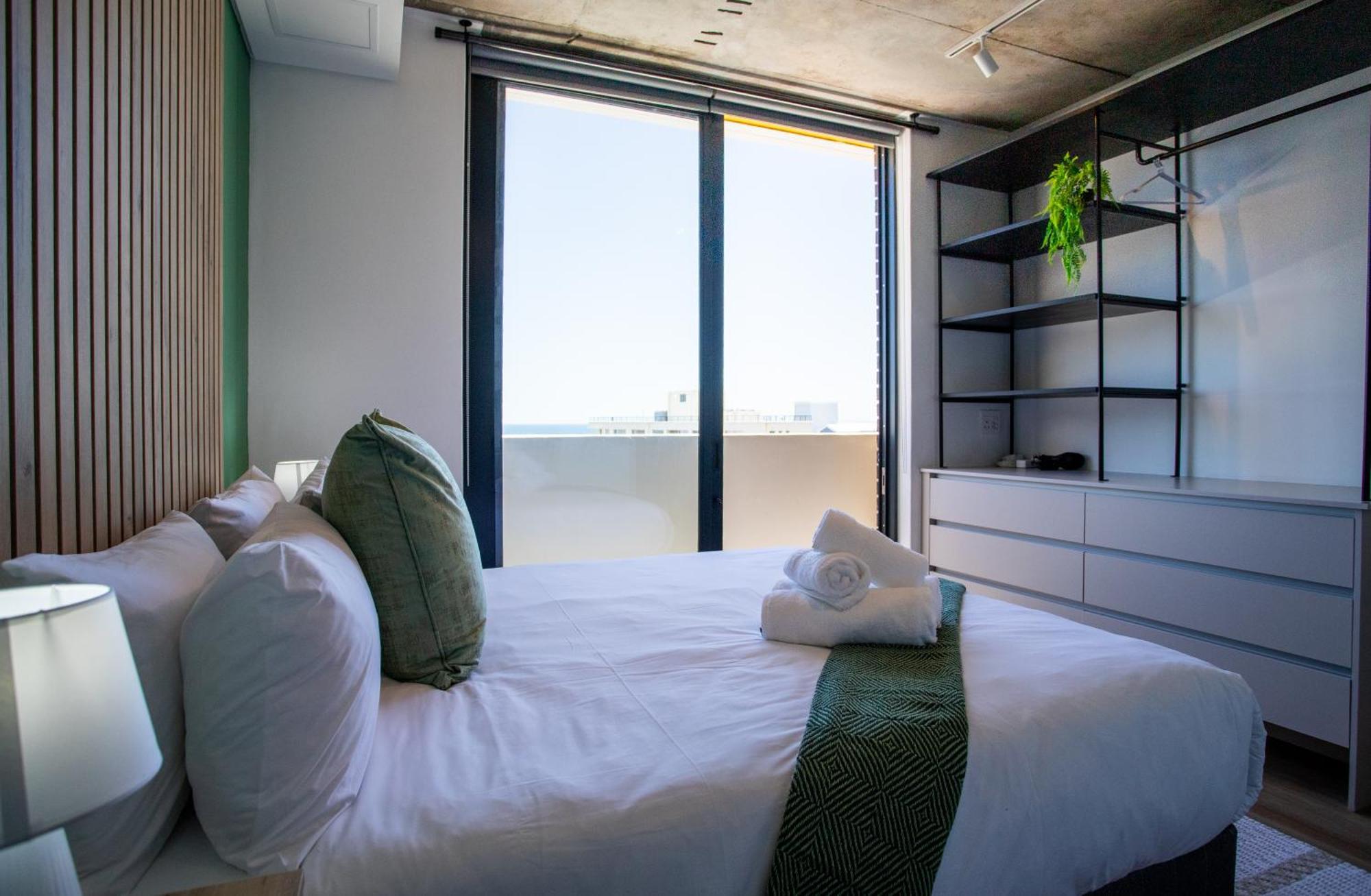 Eighty2 On M Luxury Ocean View Apartment Cape Town Exterior photo