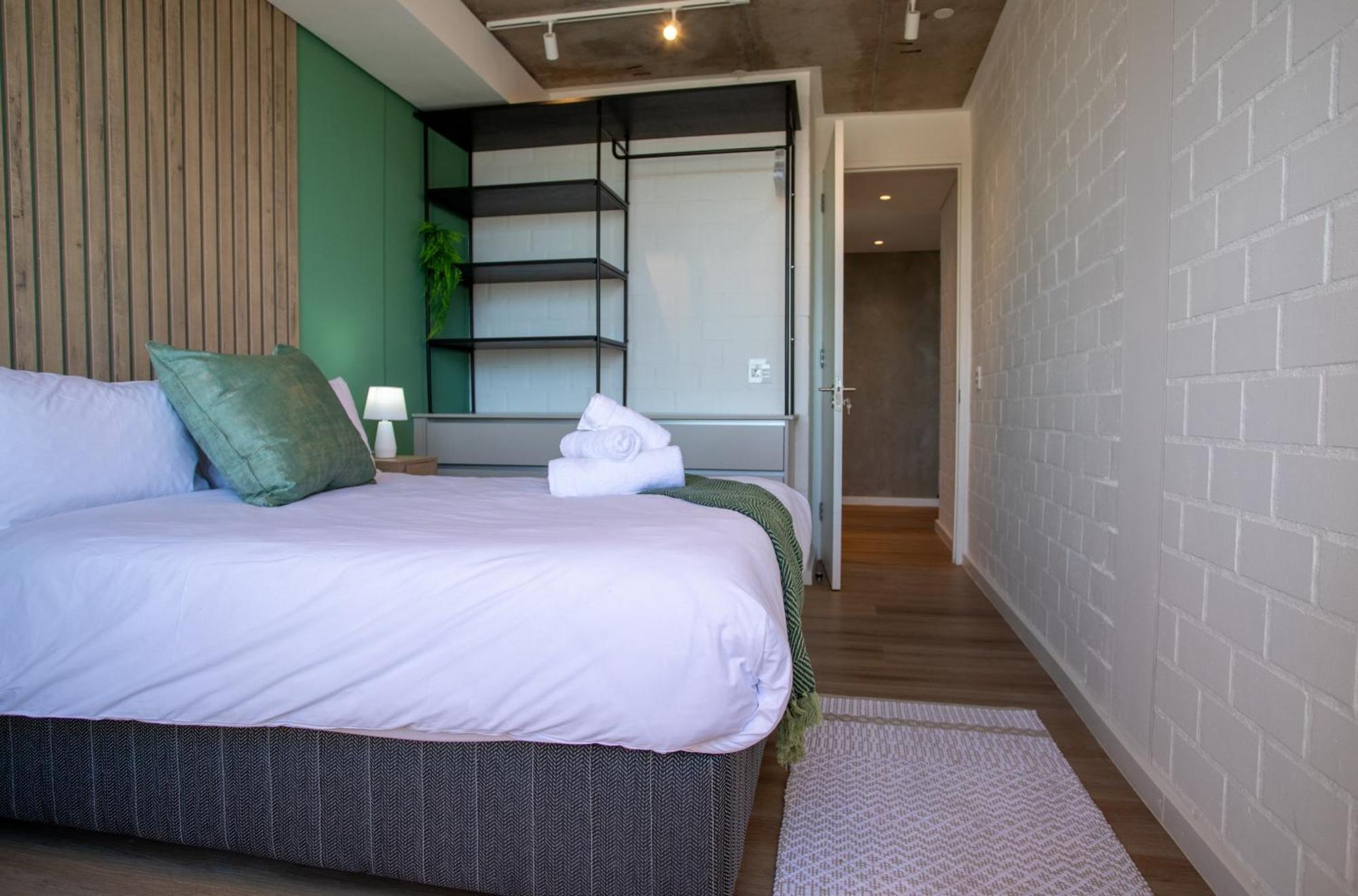 Eighty2 On M Luxury Ocean View Apartment Cape Town Exterior photo